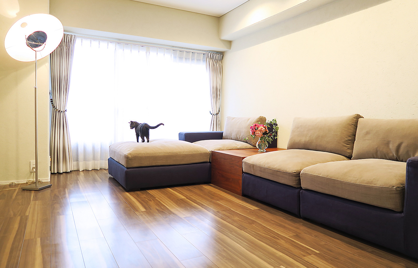 リフォーム（マンション・住宅・店舗・オフィス）／オーダメイドのソファ・テーブル・キャビネット：大阪・広島：：ルポゼ・クリエーション：リビング・ダイニング・バスルーム・洗面：北欧調