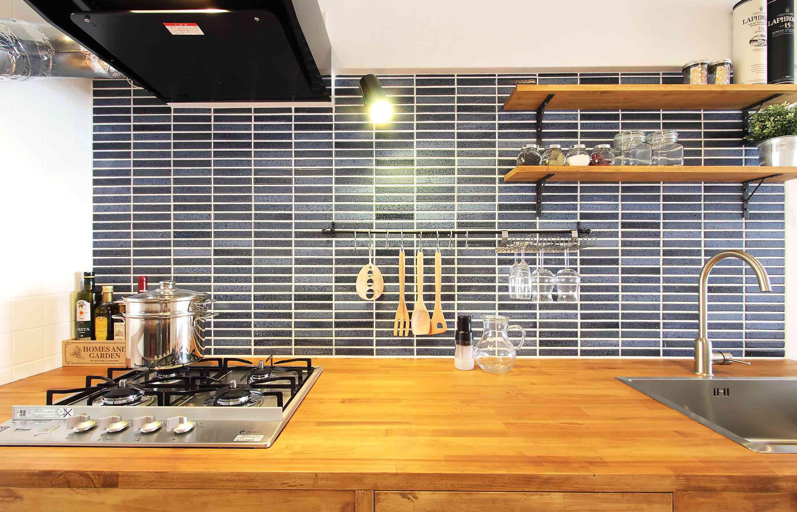 リフォーム（マンション・住宅・店舗・オフィス）／オーダメイドのソファ・テーブル・キャビネット：大阪・広島：：ルポゼ・クリエーション：キッチン・ロハステイスト