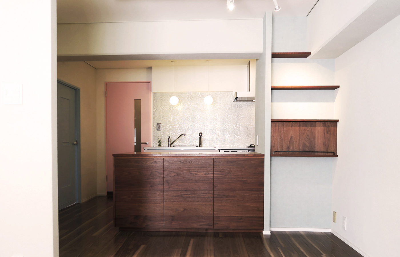 リフォーム（マンション・住宅・店舗・オフィス）／オーダメイドのソファ・テーブル・キャビネット：大阪・広島：：ルポゼ・クリエーション：リビング・ダイニング・バスルーム・洗面：北欧調